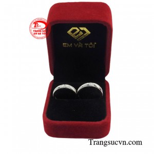 Sản phẩm được giao hàng toàn quốc.