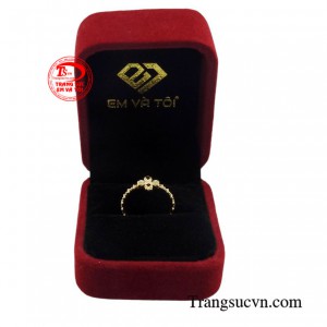 Sản phẩm được giao hàng toàn quốc.