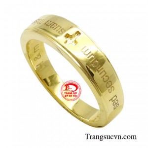 Nhẫn thánh giá sẽ giúp họ có thêm sức mạnh để xua đuổi tà ma, đưa họ đến với thế giới tốt đẹp.