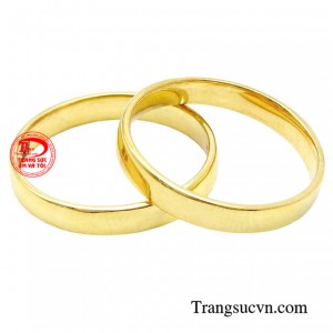 Chất liệu vàng 10K được chế tác kỹ lưỡng, đảm bảo chất lượng và sự bền bỉ theo thời gian.