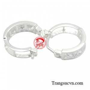 Sản phẩm được giao hàng toàn quốc.