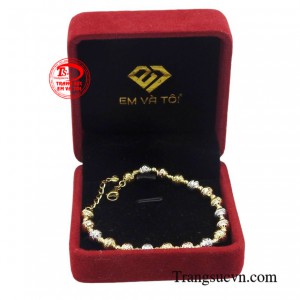 Sản phẩm được giao hàng toàn quốc.