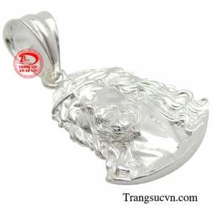 Mặt chúa Giêsu bằng bạc là món quà ý nghĩa dành tặng cho những người thân yêu, đặc biệt là những người có niềm tin vào Chúa.