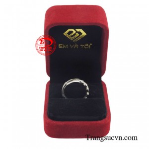 Sản phẩm được giao hàng toàn quốc.