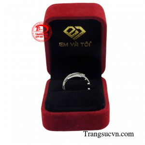 Sản phẩm được giao hàng toàn quốc.