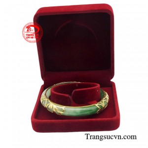 Sản phẩm được giao hàng toàn quốc.