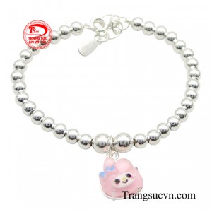 Lắc bi bạc trẻ em dễ thương được chế tác từ bạc 92.5 bền đẹp, chất lượng.