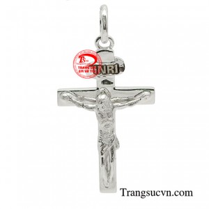 Mặt thánh giá vàng được thiết kế sang trọng và nổi bật trên chất liệu vàng 18k mang lại độ bền đẹp và sáng bóng theo thời gian. 