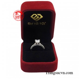 Sản phẩm được giao hàng toàn quốc.