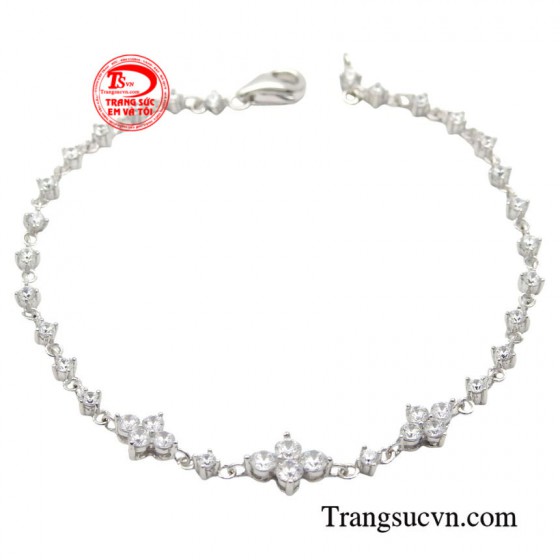 Lắc tay vàng trắng nhẹ nhàng