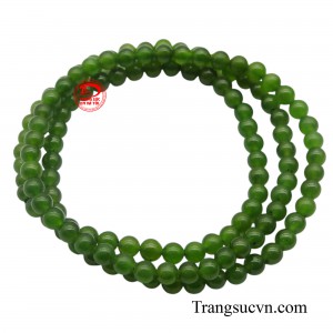 Màu xanh huyền bí của những viên ngọc cẩm thạch đã tạo nên một tác phẩm nghệ thuật độc đáo.