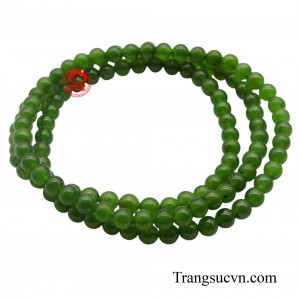 Khi đeo ngọc cẩm thạch không chỉ mang lại vẻ đẹp thẩm mỹ mà nó còn giúp mang lại năng lượng tích cực và luôn bình an cho người đeo.