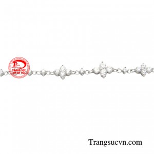 Đây sẽ là món quà vô cùng hoàn hảo và tuyệt vời mà cô gái nào cũng đều mong muốn được sở hữu.
