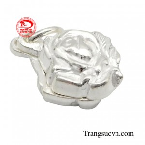 Đây có lẽ không chỉ là một món quà tặng bạn bè hay người thương, mà nó còn là một cách để thể hiện cá tính riêng của mỗi người.
