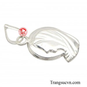 Nó không chỉ thể hiện tấm lòng thành kính mà còn là lời chúc phúc bình an, hạnh phúc.