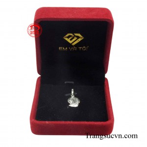 Sản phẩm được giao hàng toàn quốc.