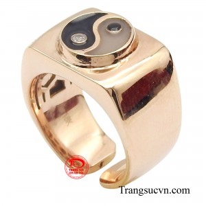 Chiếc nhẫn dần trở thành một phụ kiện thời trang không thể thiếu trong tủ đồ của các quý ông hiện đại.