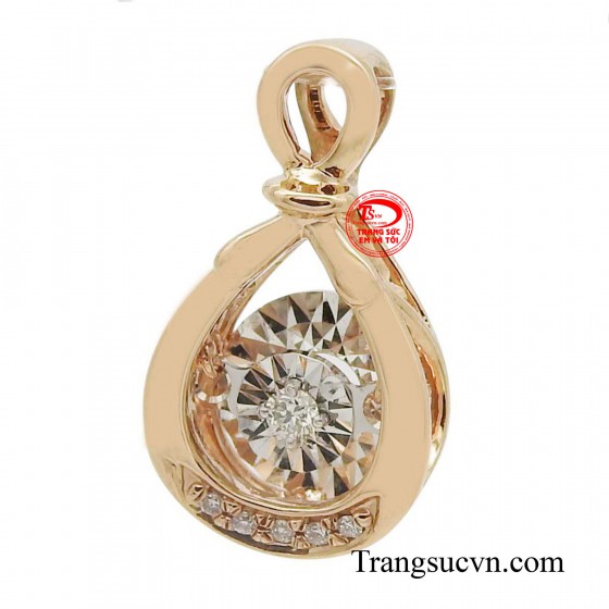 Mặt dây chuyền vàng hồng ấn tượng