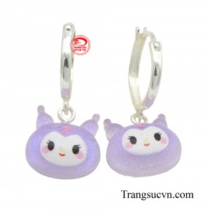 Hoa tai bạc trẻ em dễ thương được chế tác từ bạc 925 cao cấp, đảm bảo an toàn cho làn da nhạy cảm của bé