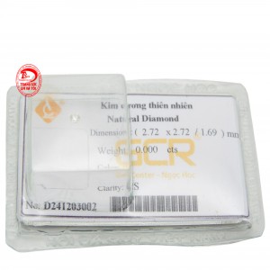 Trong phong thủy, kim cương giúp xua đuổi điều xấu, mang tới sự bình an và may mắn cho người dùng.