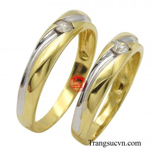 Trang sức Em và Tôi nhận thiết kế và chế tác theo yêu cầu, có khắc tên miễn phí.