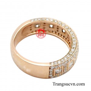 Trang Sức Em và Tôi luôn mang đến cho bạn những mẫu nhẫn mới nhất hợp xu hướng và phong cách cho riêng mình.