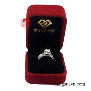 Sản phẩm được giao hàng toàn quốc.