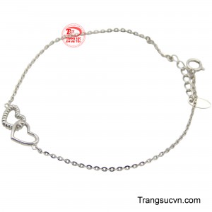 Hình ảnh hai trái tim thể hiện tình yêu đôi lứa, tình bạn sâu sắc hay đơn giản là niềm yêu thương bản thân.