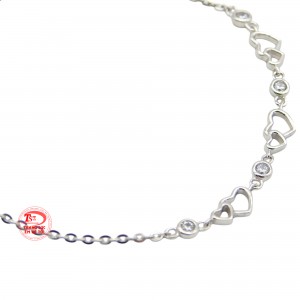 Sản phẩm còn là một món quà tuyệt vời, thể hiện tình yêu và quan tâm đến người nhận.