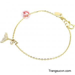 Ngày nay với sự phát triển của công nghệ hiện đại đã chế tác ra thêm nhiều mẫu mã, kiểu dáng phù hợp với từng phong cách của nữ giới.