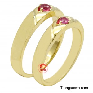 Đôi nhẫn cưới này sẽ là một phần của cuộc hành trình tình yêu, là biểu tượng cho tình cảm và cam kết với người bạn đời. 