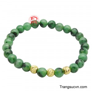 Chuỗi tay ngọc cẩm thạch mang vẻ đẹp độc đáo, bền bỉ cùng thời gian.