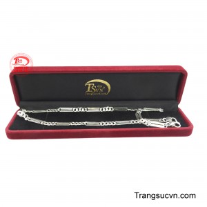 Sản phẩm được giao hàng toàn quốc.