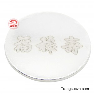 Đồng xu bạc có thể được mang theo bên mình như một vật phẩm phong thủy, với mong muốn thu hút may mắn, tài lộc và sức khỏe.