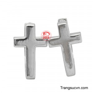 Hoa tai thánh giá bạc không chỉ là một món trang sức, mà còn là biểu tượng của đức tin, của sự bảo vệ và của phong cách cá nhân. 