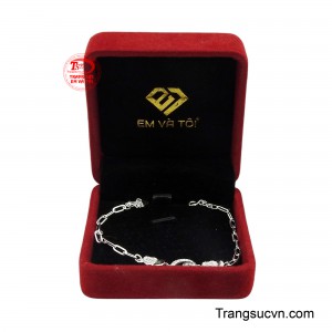 Sản phẩm được giao hàng toàn quốc.