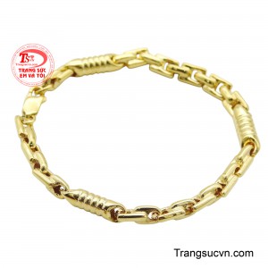 Chiếc lắc mang năng lượng mạnh mẽ, giúp tăng cường sức khỏe, sự tự tin và bản lĩnh cho người đeo.