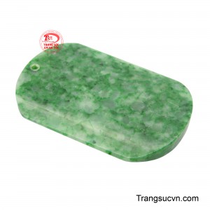 Mặt dây Quan Âm ngọc cẩm thạch trắng, thanh khiết. Mang bình an, từ bi.