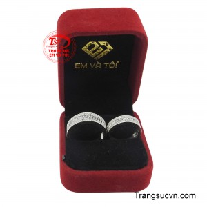 Sản phẩm được giao hàng toàn quốc.