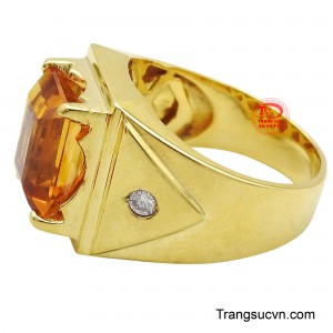 Nhẫn nam thạch anh vàng 14K không chỉ là món trang sức, mà còn là biểu tượng của sự tự tin, quyền lực và gu thẩm mỹ tinh tế của quý ông thành đạt.