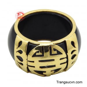 Đá mã não mang lại may mắn, thịnh vượng và bảo vệ chủ nhân khỏi các năng lượng xấu, tà khí, mang lại sự bình an cho người mang nó. 