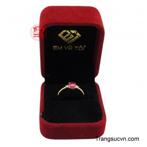 Biểu tượng của tình yêu và đam mê, một món trang sức hoàn hảo cho người phụ nữ hiện đại.