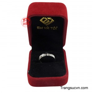 Sản phẩm được giao hàng toàn quốc.