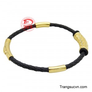 Món phụ kiện thời trang độc đáo, thể hiện gu thẩm mỹ khác biệt.