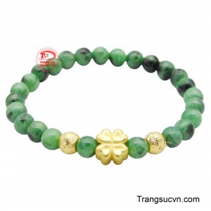 Tùy biến với vô vàn charm, tạo nên một món trang sức không đụng hàng.