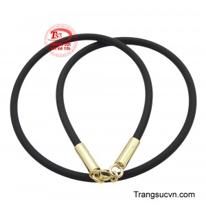 Thiết kế này mang đến một phong cách vừa năng động, trẻ trung, vừa lịch lãm, tinh tế.