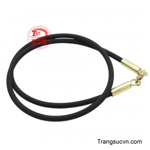 Đây là một phụ kiện hoàn hảo cho những người yêu thích sự phá cách và muốn thể hiện cá tính riêng của mình.