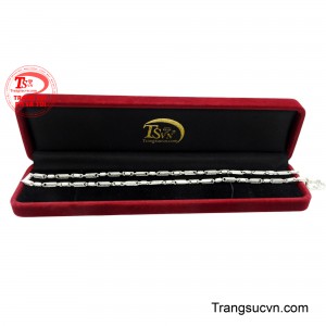 Sản phẩm được giao hàng toàn quốc.