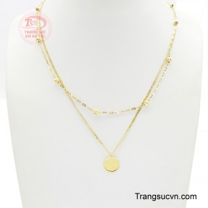 Dây chuyền đôi cuốn hút toát lên vẻ đẹp sang trọng và quyến rũ khó cưỡng.