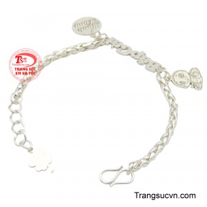 Đây là món quà ý nghĩa mà ba mẹ muốn dành tặng cho con yêu của mình.